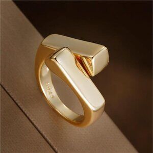 Chunky Gold Square Ring – Adjustable Open Statement Jewelry, Modern & Bold